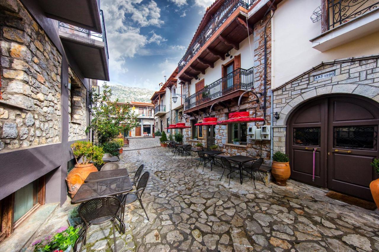 Stone Suites By White Hills Arachova Exterior photo